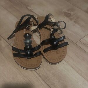 Girls' Black Floral T-Strap Sandals with Ankle Buckle